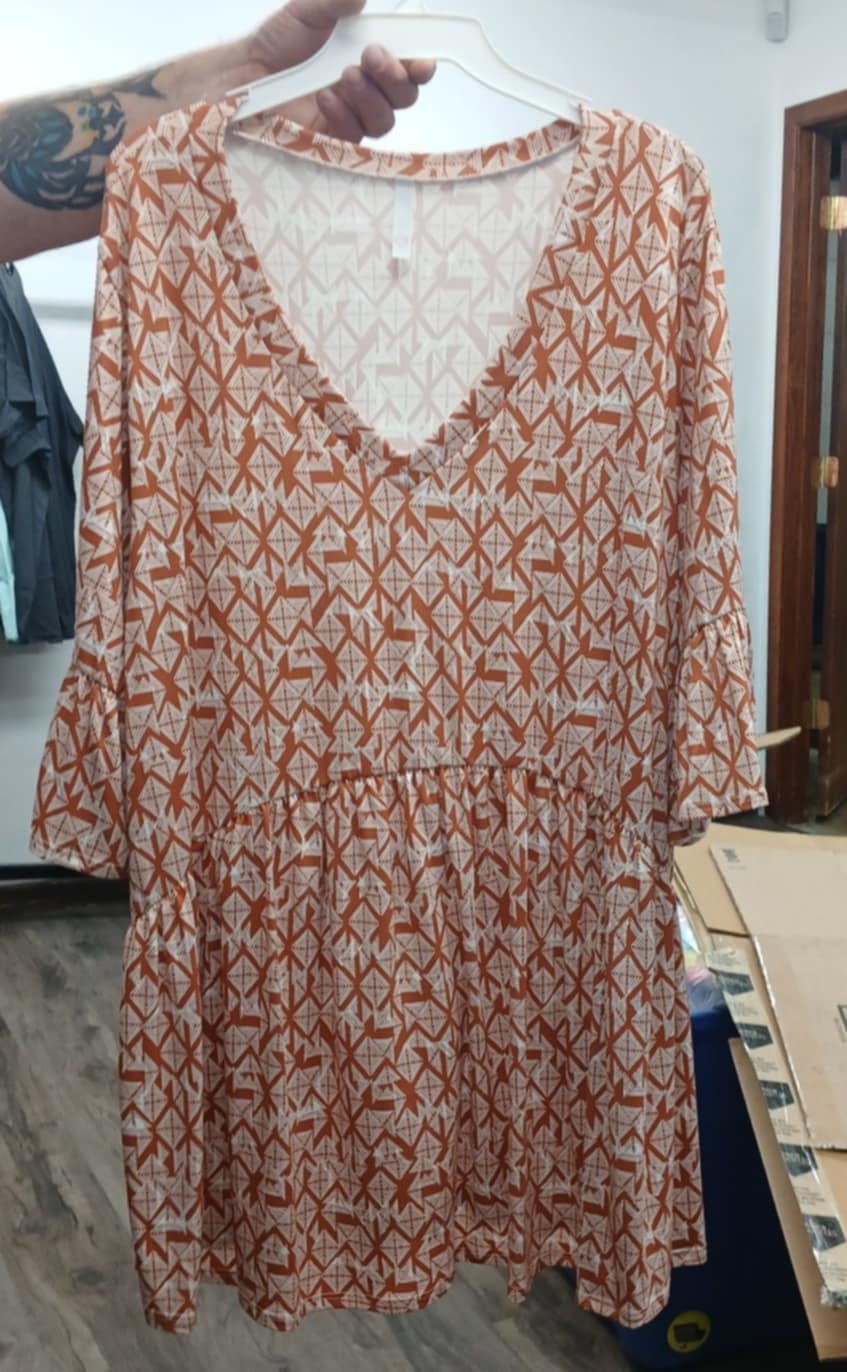 Rust Orange Design Shirt Top w V neck
