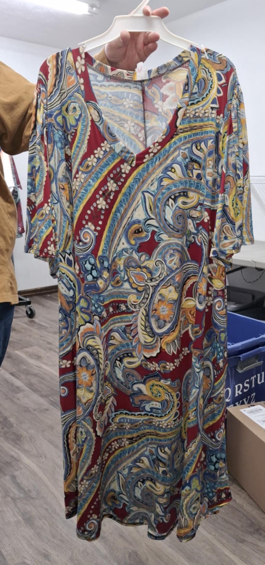 Burgundy Paisley Dress w Pockets