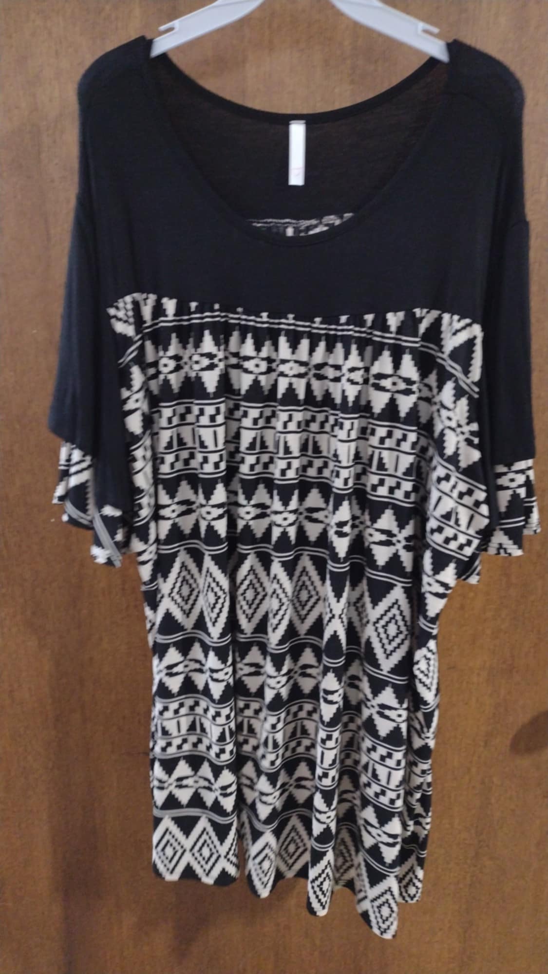 Black & White Design Shirt Top