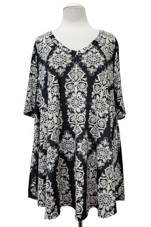 Black Off White Design Shirt Top