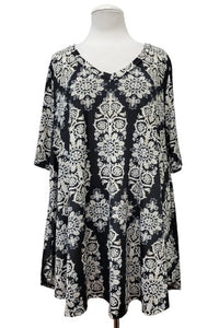 Black Off White Design Shirt Top