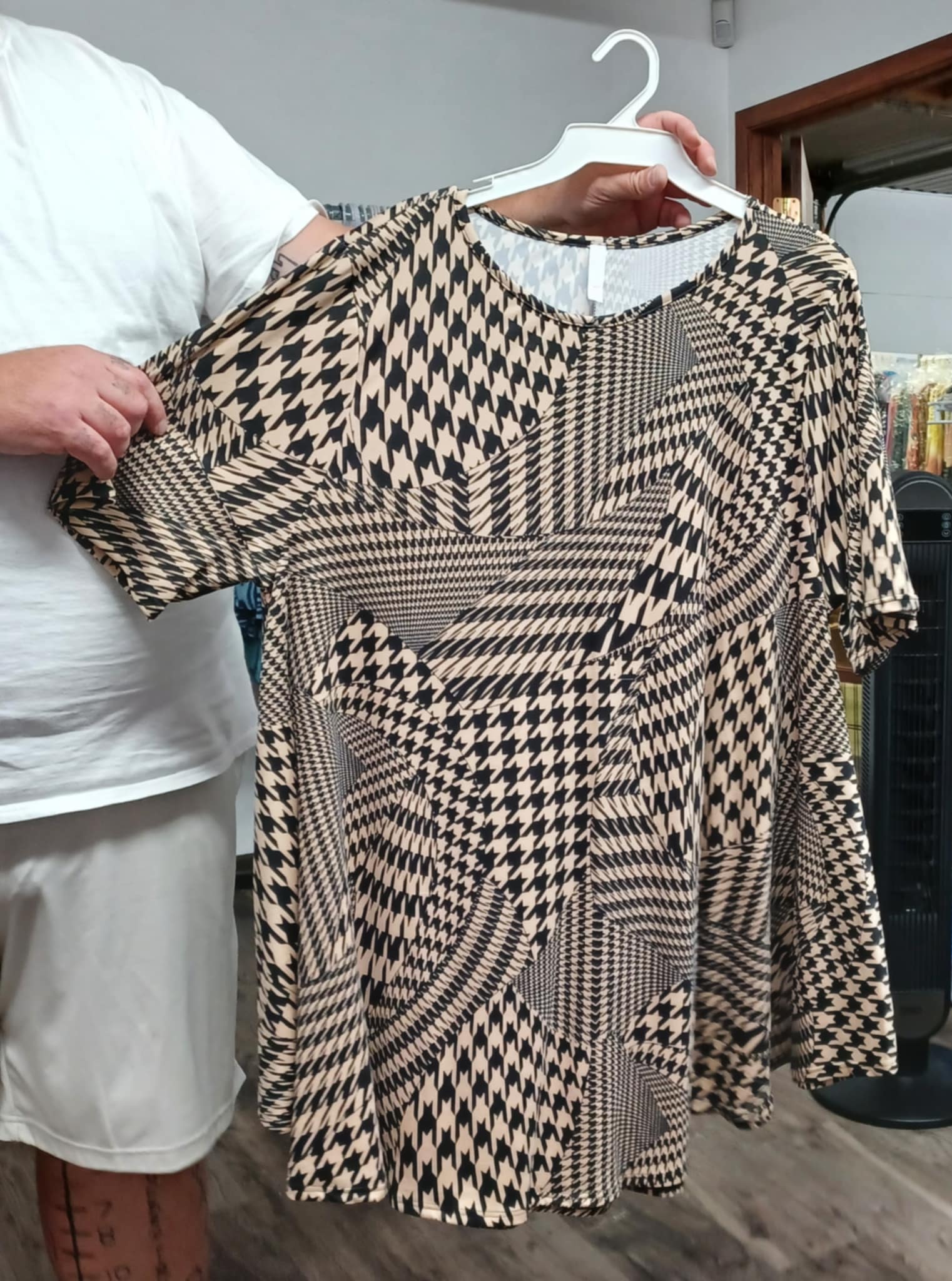 Beige Butterscotch Houndstooth 3D Shirt Top