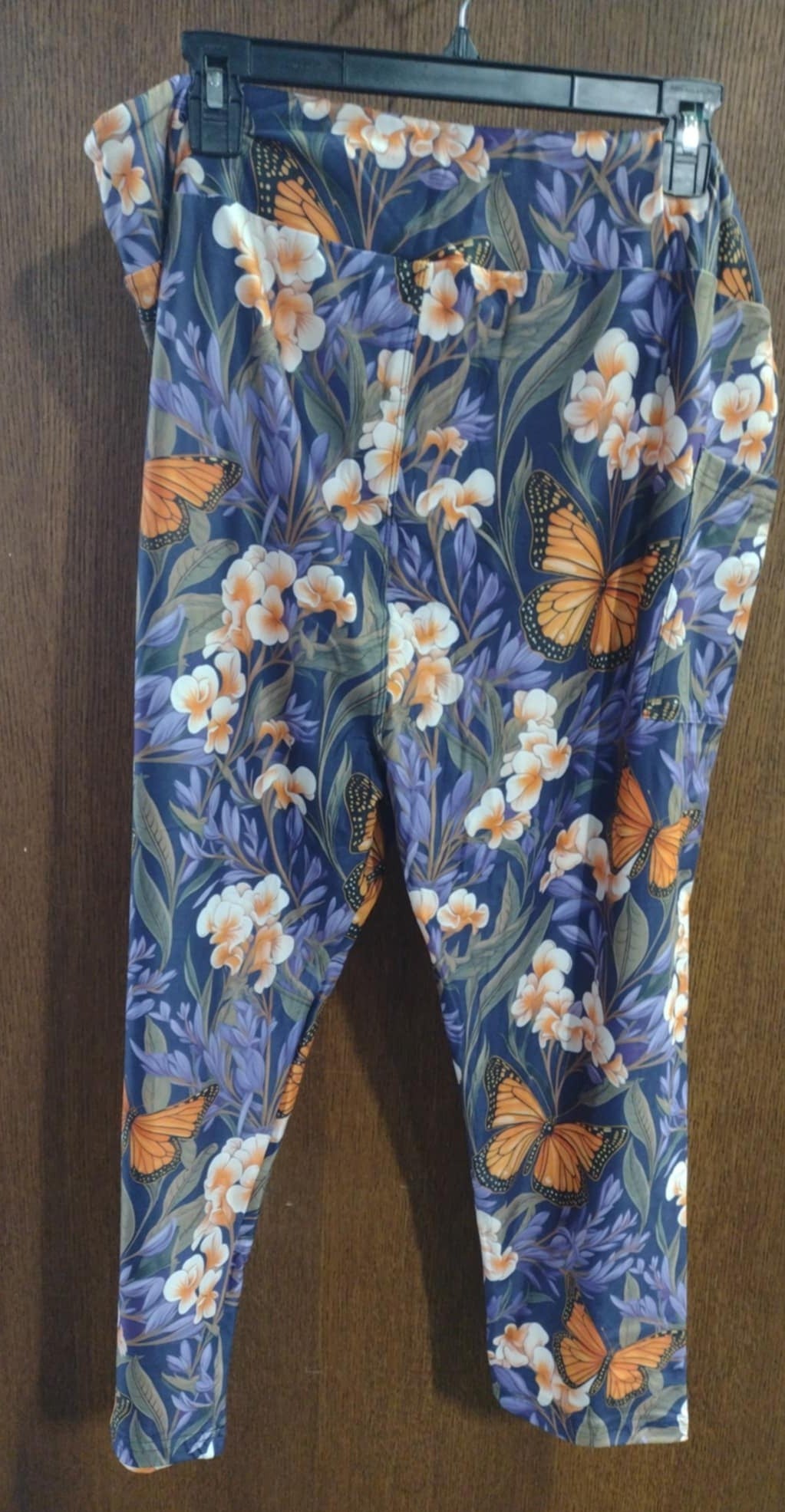 Lavender Bloom & Butterfly Capri Capris w Pockets