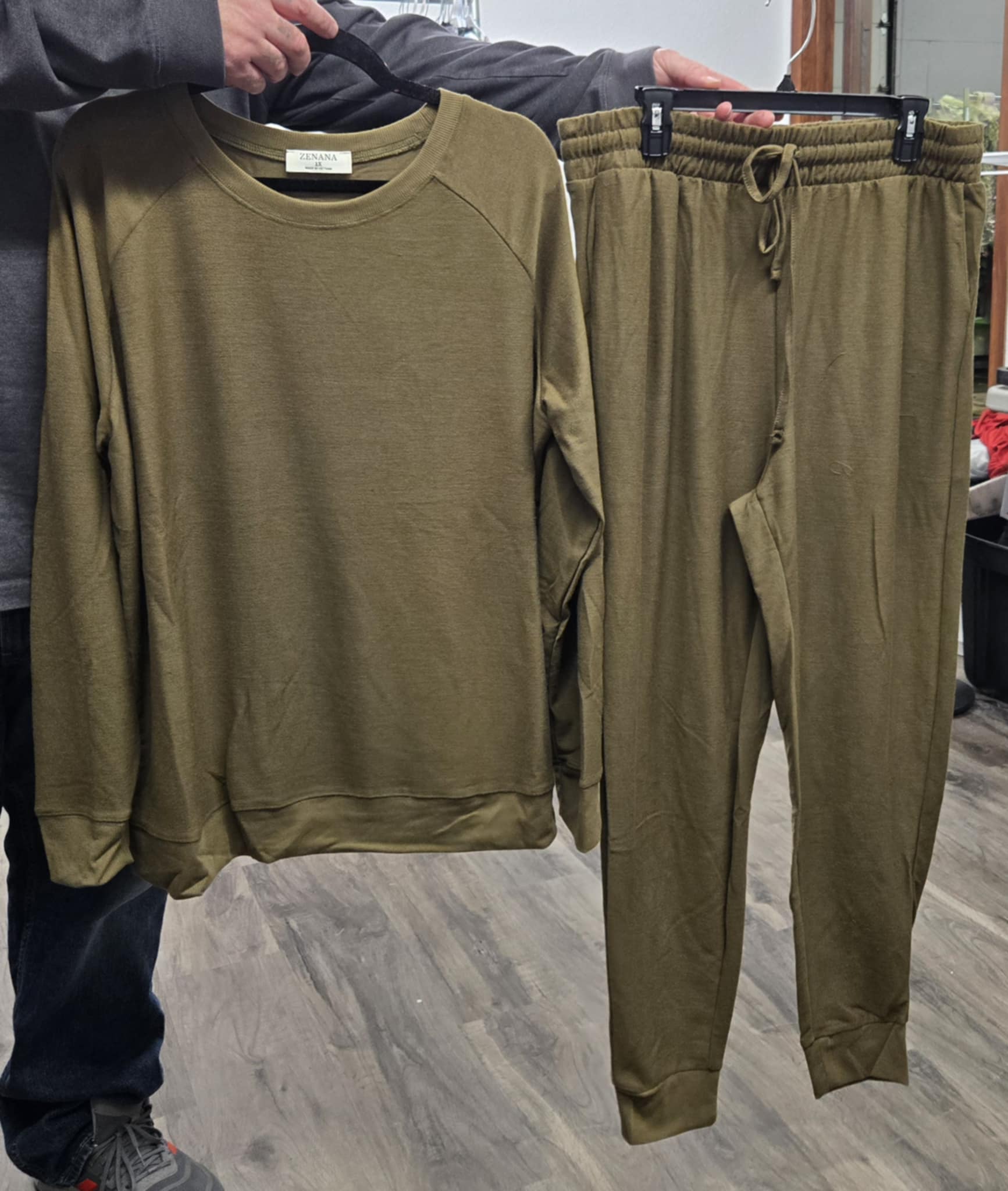 2 Piece Green Outfit Tops and Pants