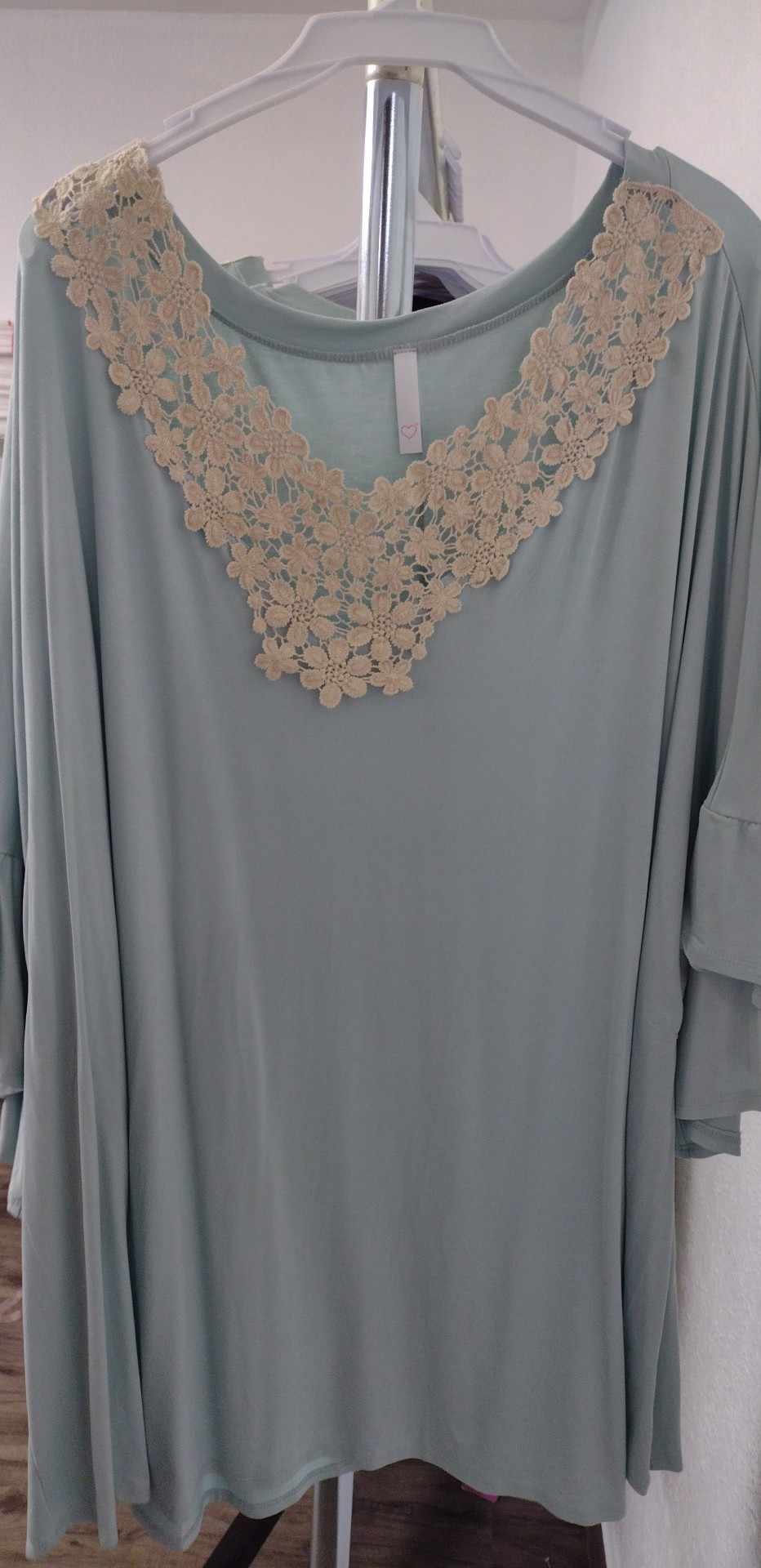 Mint Shirt Top w Beautiful Lace Neckline