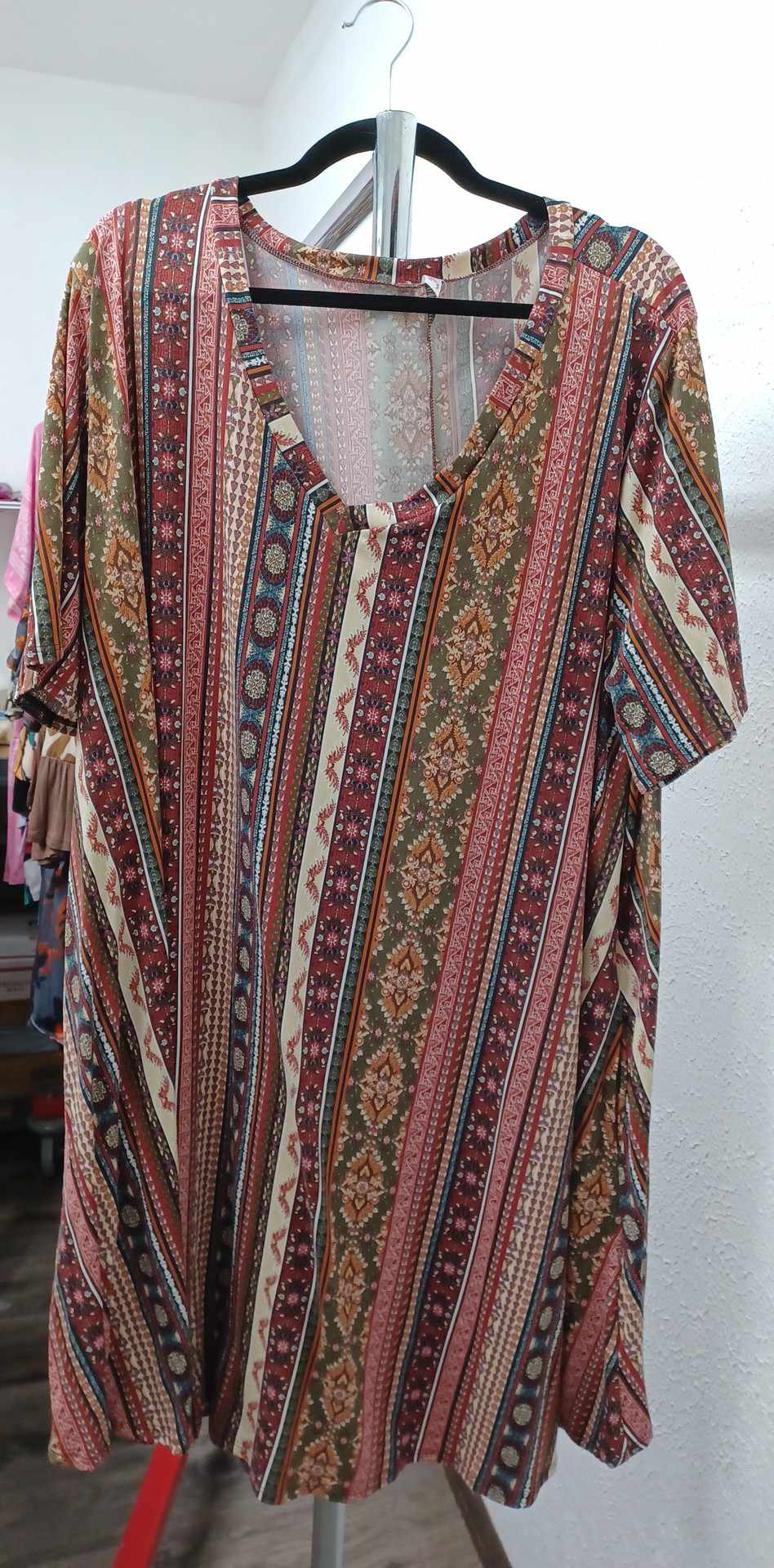 Gorgeous Vertical Stripe Design Dress w Pockets