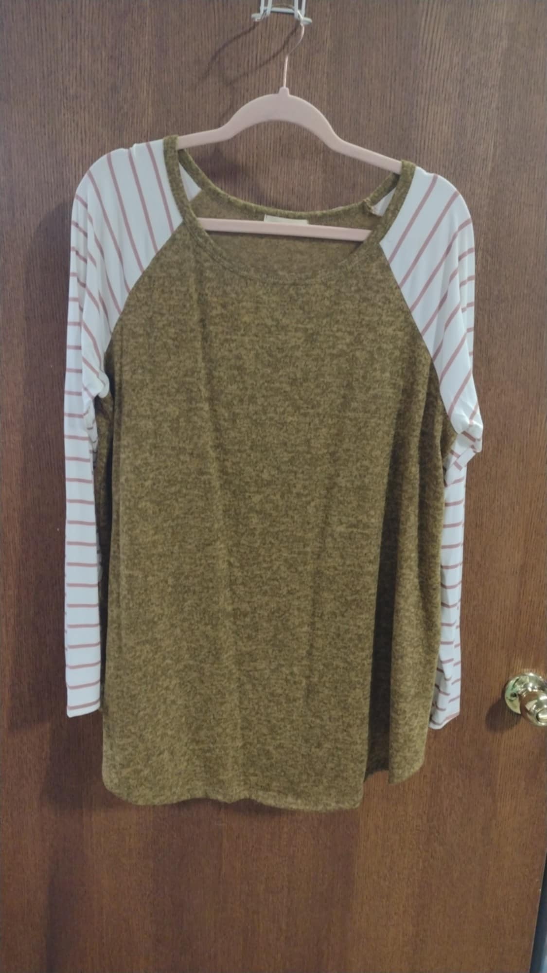 Stretchy Stripe Sleeve Shirt Top