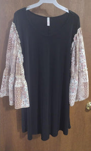 Black Shirt Top w Cute Flowy Boho Sleeves