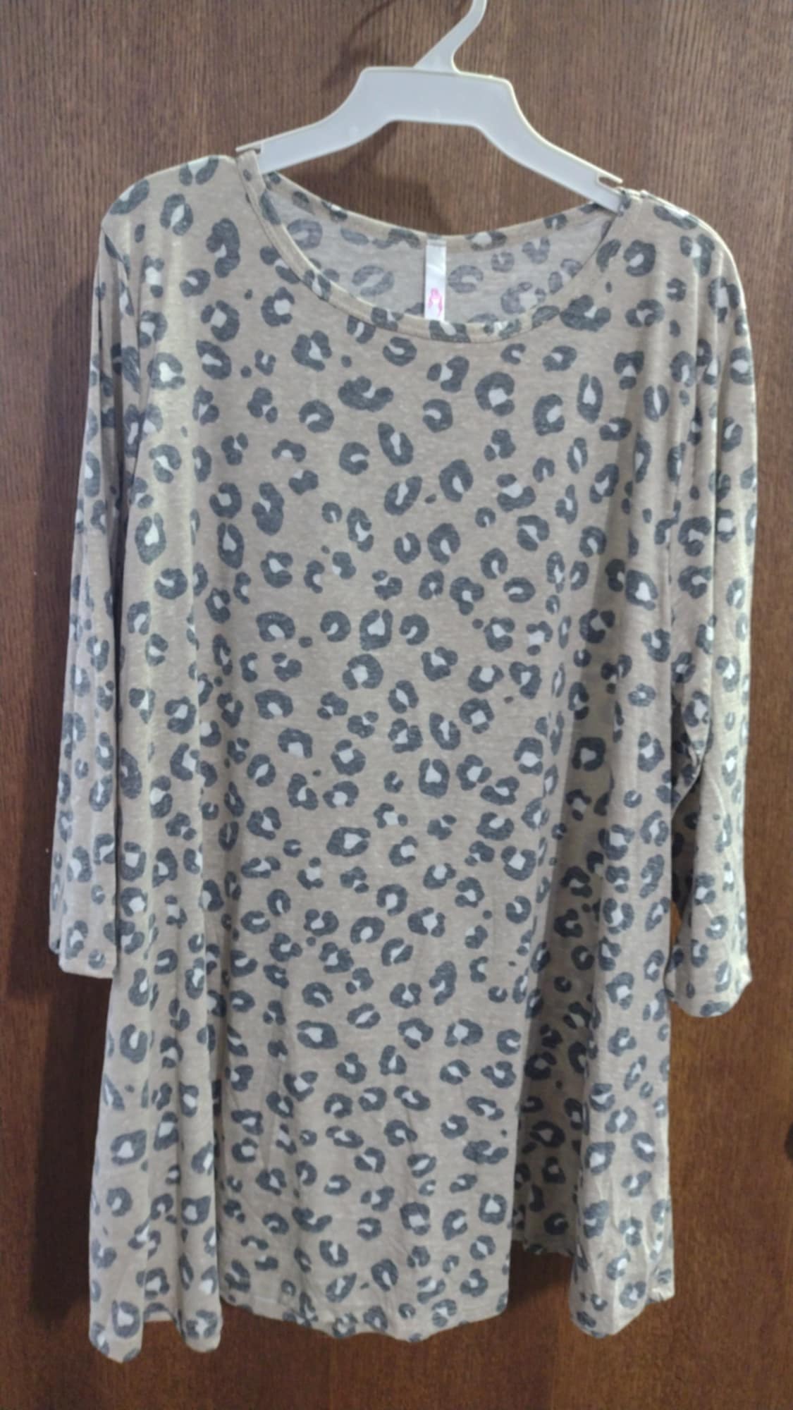 Beige Gray Leopard Shirt 3/4 Sleeves