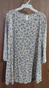 Beige Gray Leopard Shirt 3/4 Sleeves