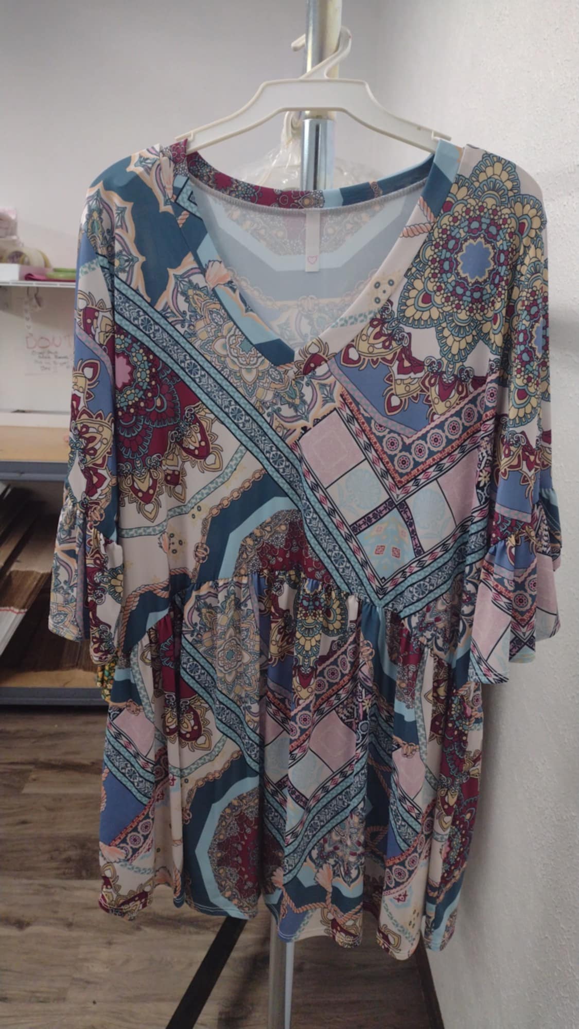Blue Mauve Pink Medallion Shirt Top V Neck