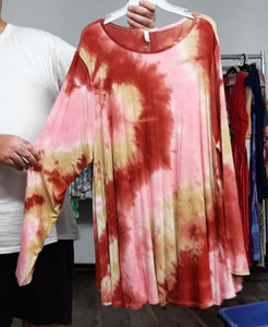 Red Pink Tie Dye Shirt Top w Long Sleeves
