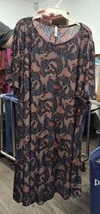 Burdundy Paisley Dress w Pockets