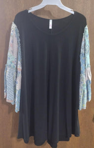Black Shirt Top w Cute Boho Flowy Sleeves