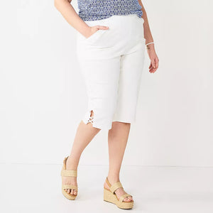 White Lattice Side Capri Capris Skimmers