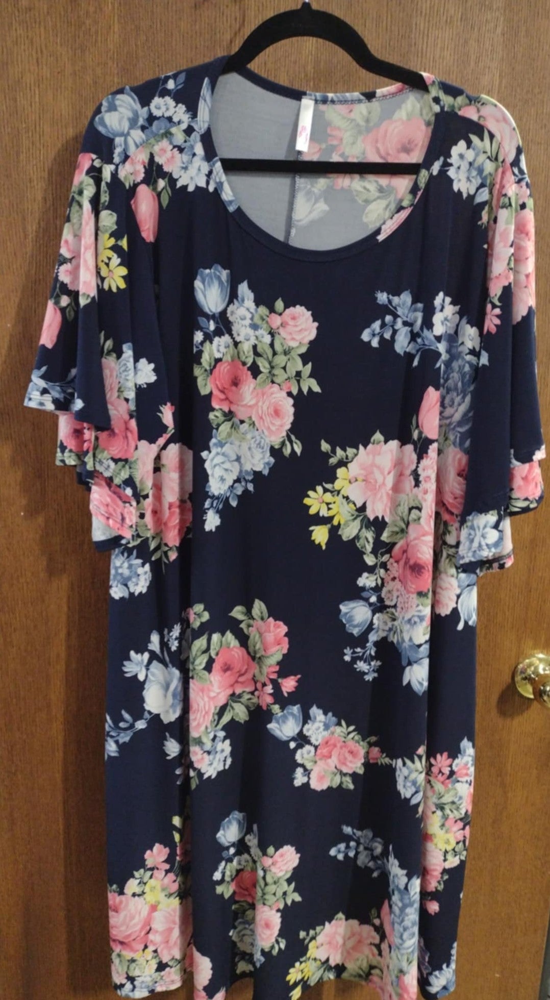Gorgeous Floral Dress with Pockets