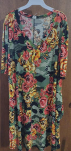 Camo Floral V Neck Dress w Pockets