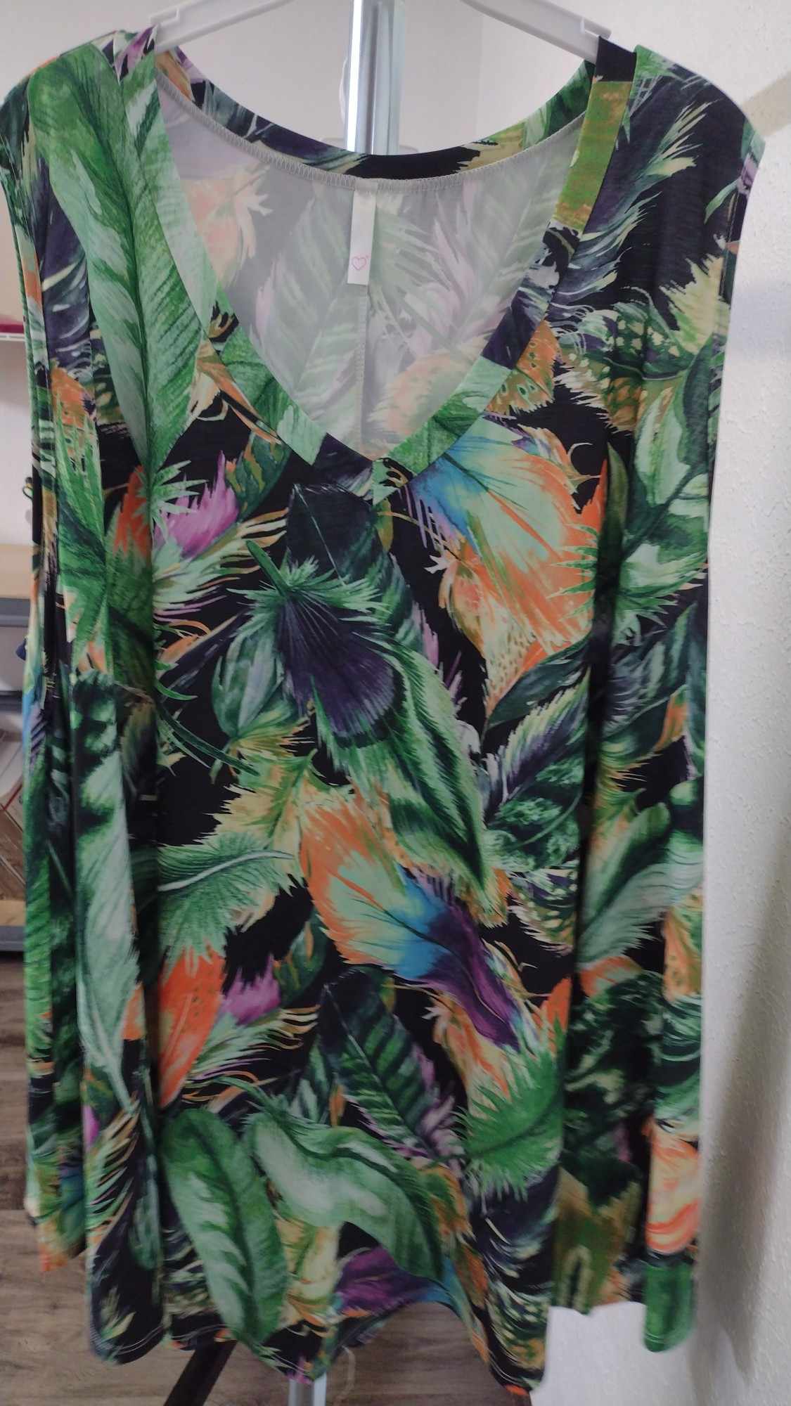 Black Green Tropical Feathery Tank Top