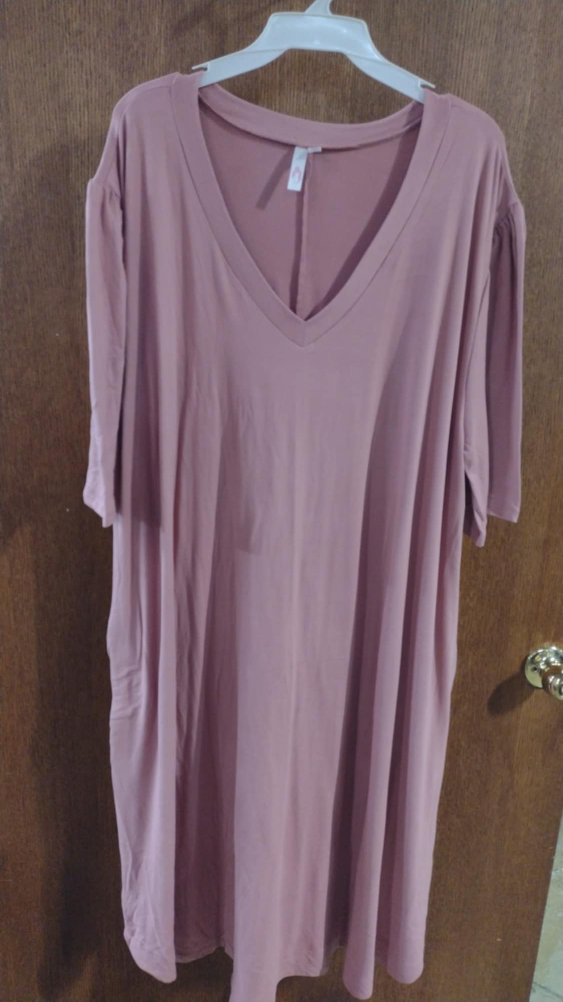 Dusty Pink Dress with Wide Sleeves and Pockets