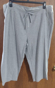 Comfy Gray Grey Capri Capris w Pockets