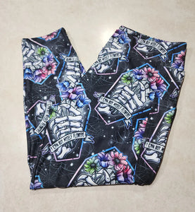 Buy Myself Flowers Capri Length w/ Pockets