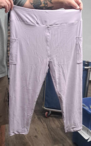 Lavender Light Purple Capri Capris w Pockets