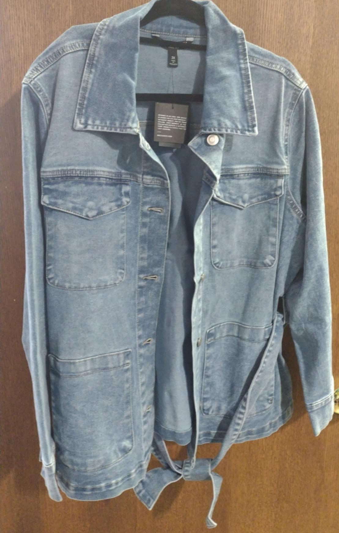 Awesome Denim Jean Jacket w Pockets