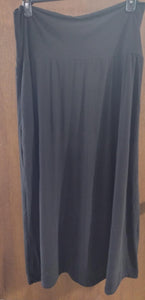 Solid Black Maxi Skirt w Pockets