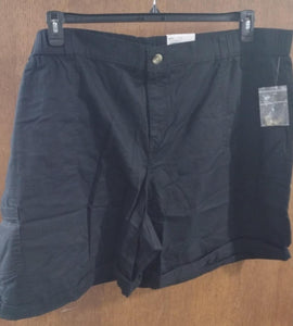 Black Short Shorts w Pockets