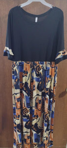 Black Design Maxi Dress w Pockets