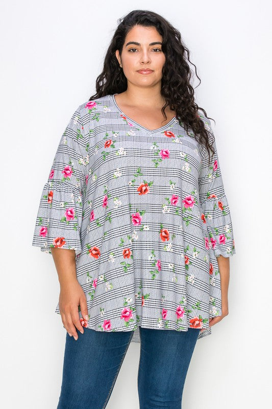 Checkered Floral Print Top w V Neck and Ruffle Sleeves