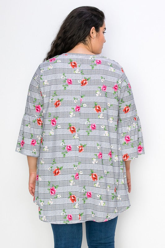 Checkered Floral Print Top w V Neck and Ruffle Sleeves