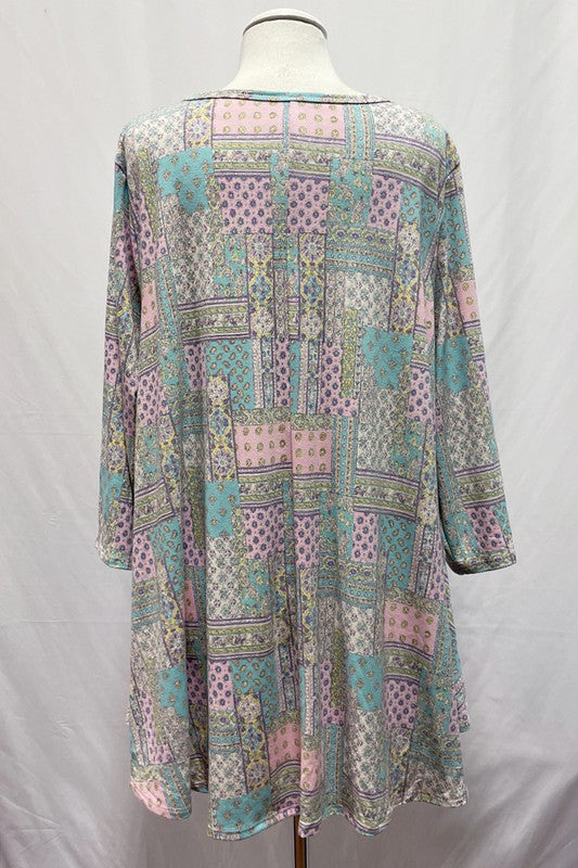 Pink Mint Medallion Top w 3Qtr Sleeves