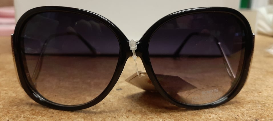Black Sunglasses with Side Piece Accents