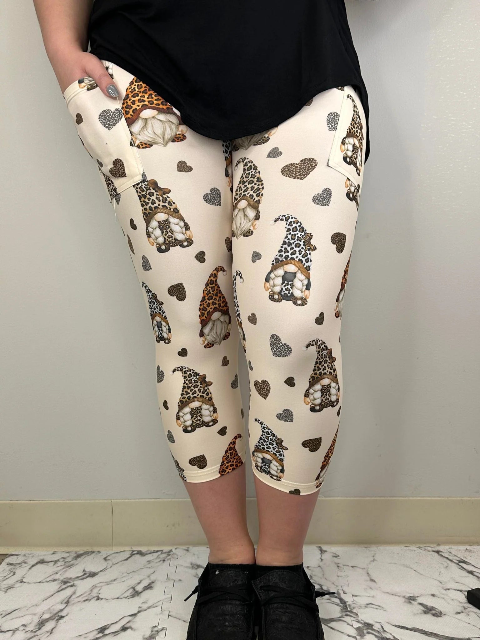 Beige Cheetah Gnome Capri w/ Pockets