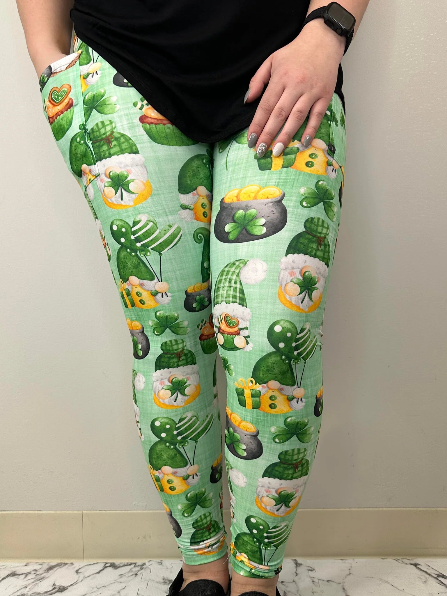 Green Gnome St. Patrick's Day Pot o Gold Leggings Legging